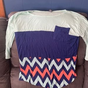 Rue 21 three quarter shirt